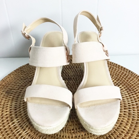Lauren Conrad Tan Wedges Heels Size 9.5 Shoes - Picture 3 of 4
